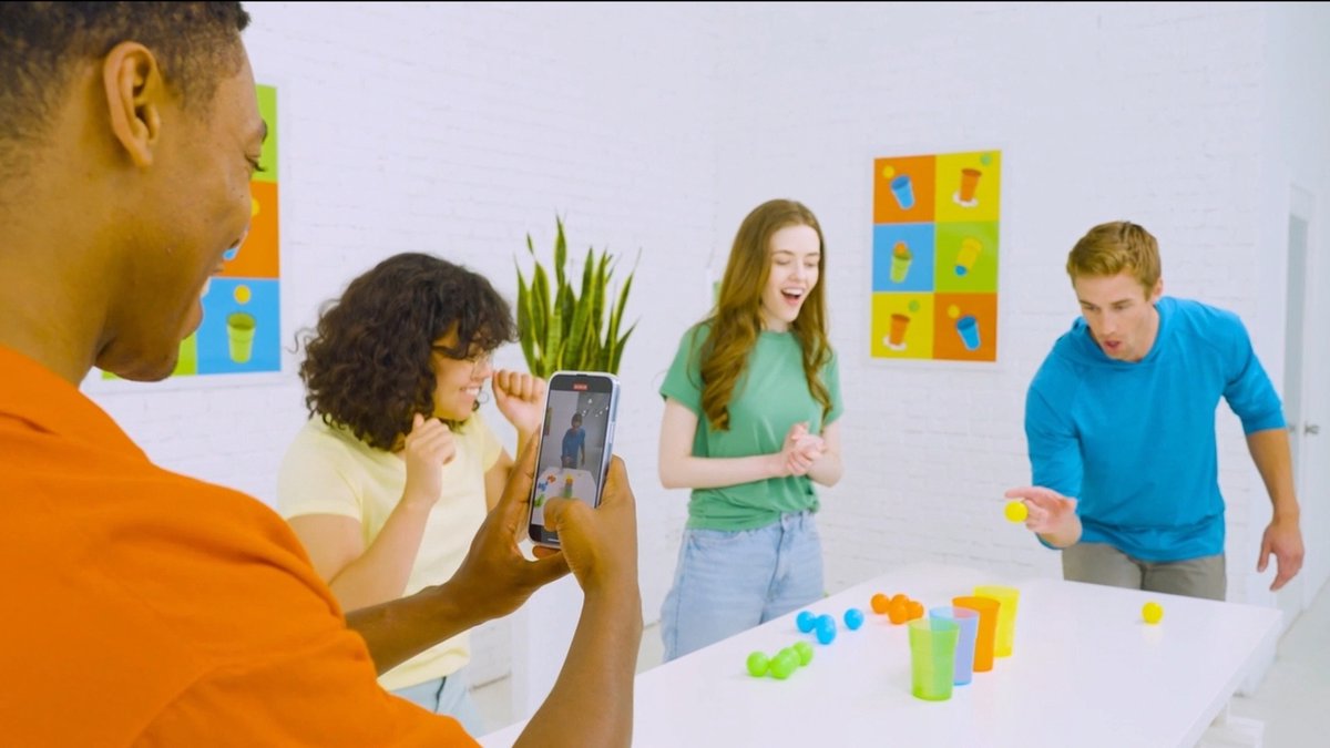 Goliath Pong Party - Actiespel - Partyspel - Schiet de ballen weg met de unieke Pong Cup Technologie - Voltooi 50 opdrachten en win!