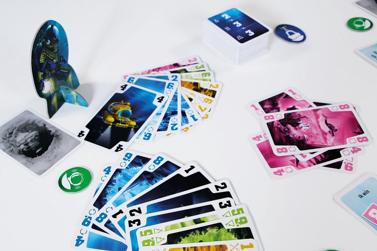 999 Games - De Crew Missie Diepzee - Kaartspel - Werk samen en win - 30 verschillende missies - Gezelschapsspel - Klein cadeautje