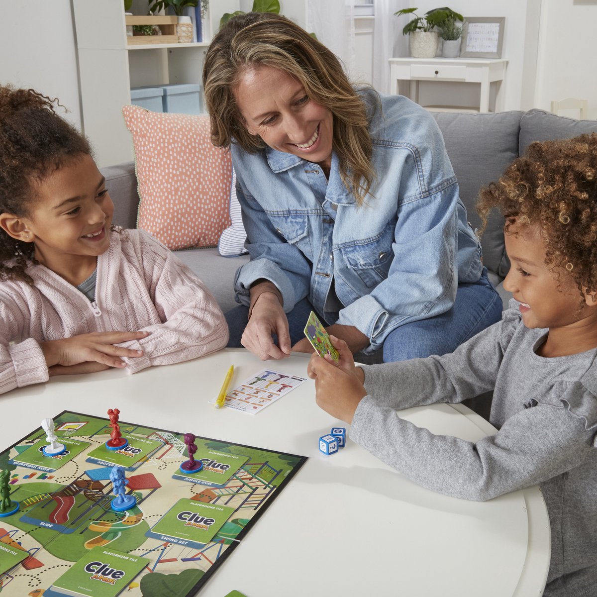 Hasbro Cluedo Junior - Bordspel voor kinderen - 2 spelniveaus - 4+ jaar