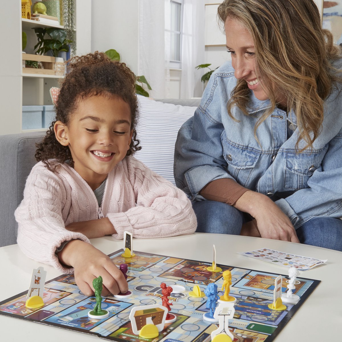 Hasbro Cluedo Junior - Bordspel voor kinderen - 2 spelniveaus - 4+ jaar