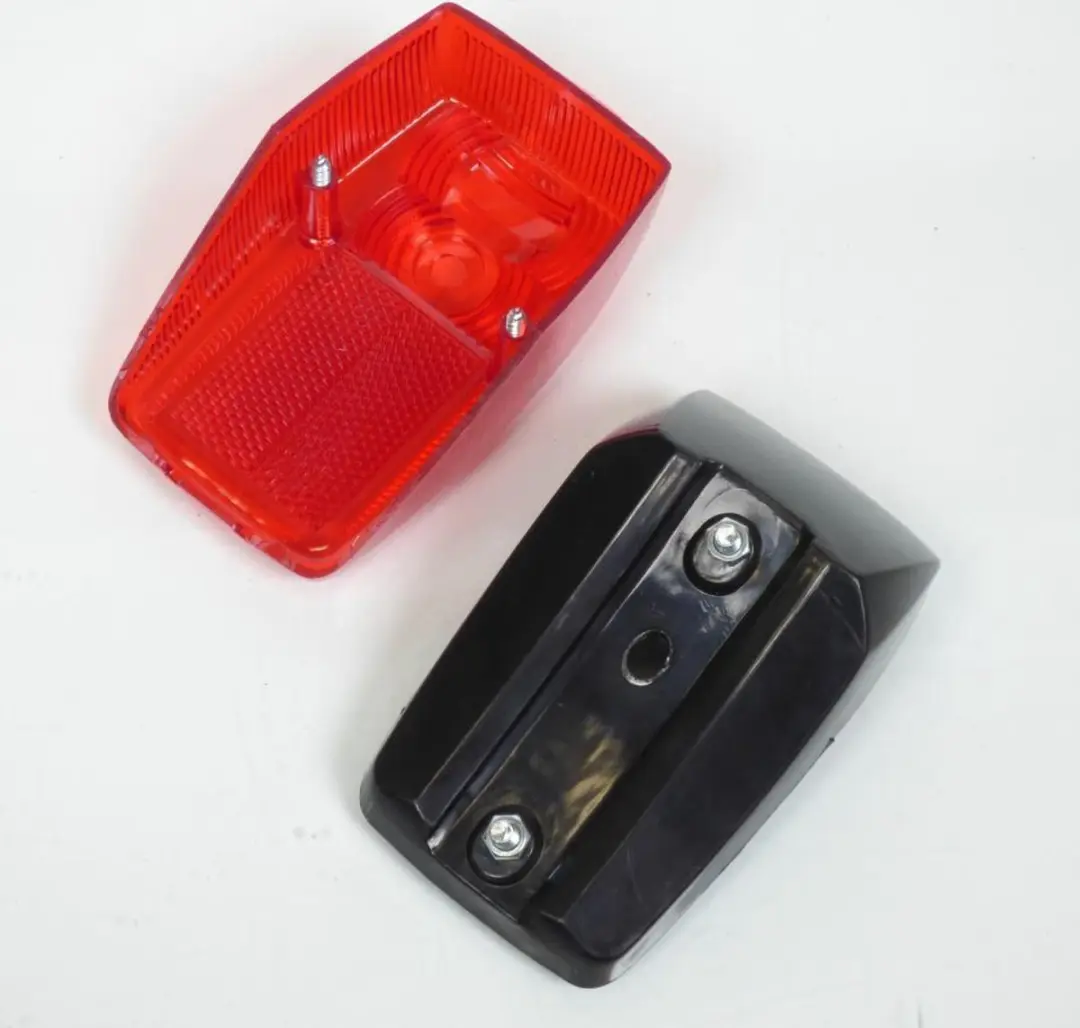 Replay Achterremlicht Rood voor Peugeot 103