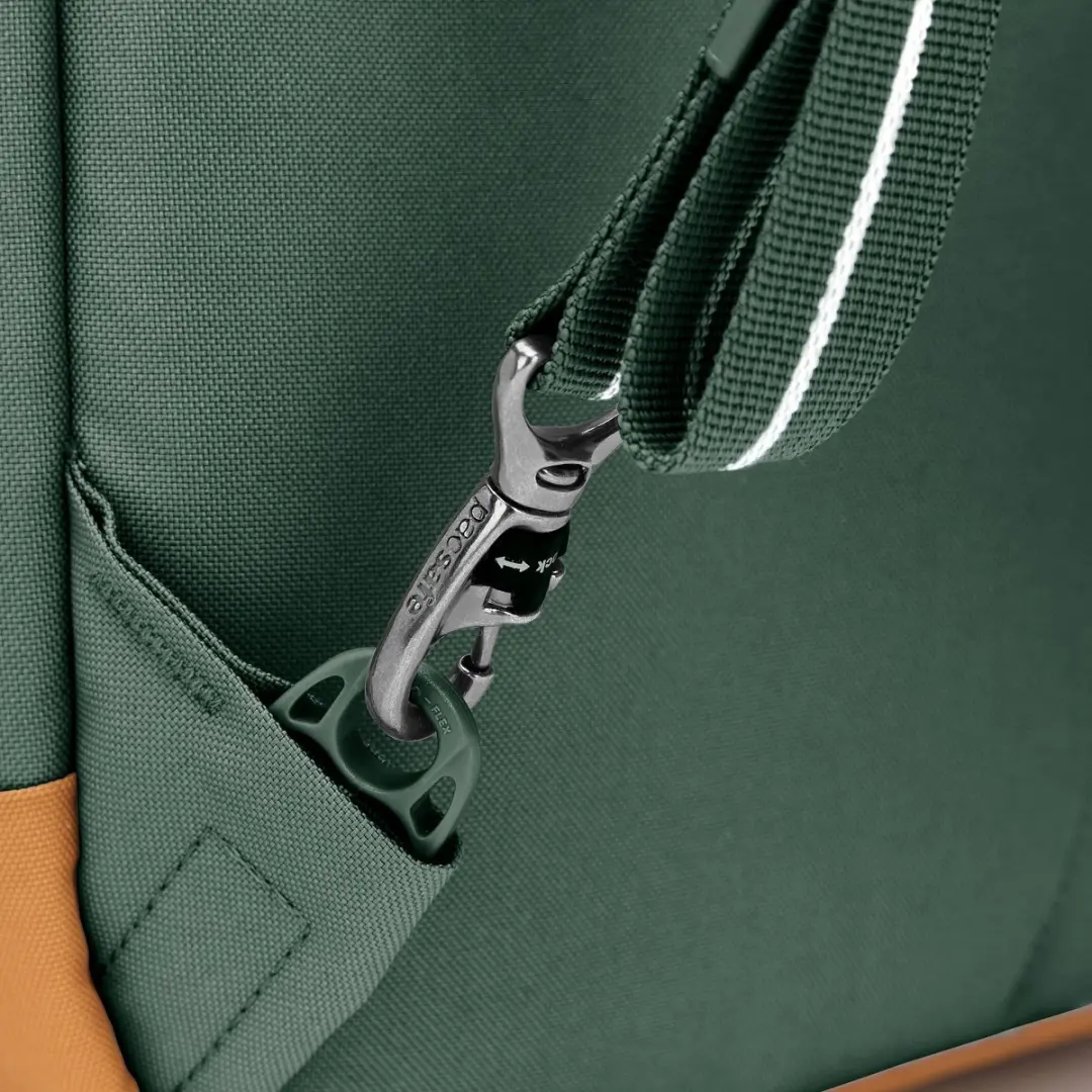 Pacsafe GO Rugzak 25L - Laptop 17 inch - RFID - Groen