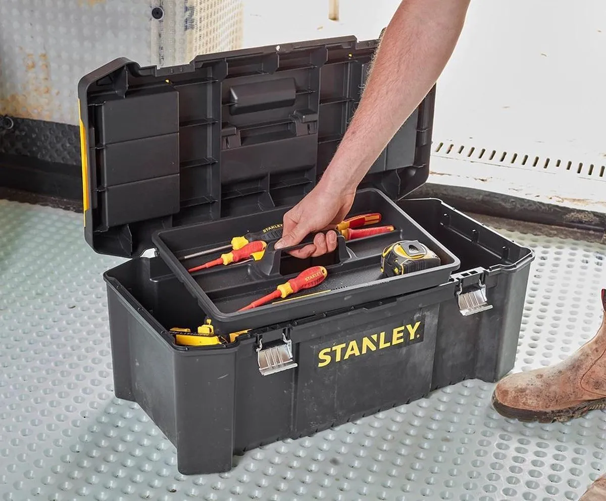 Stanley Essential M Gereedschapkoffer STST82976-1 - 26" - Zwart/Geel