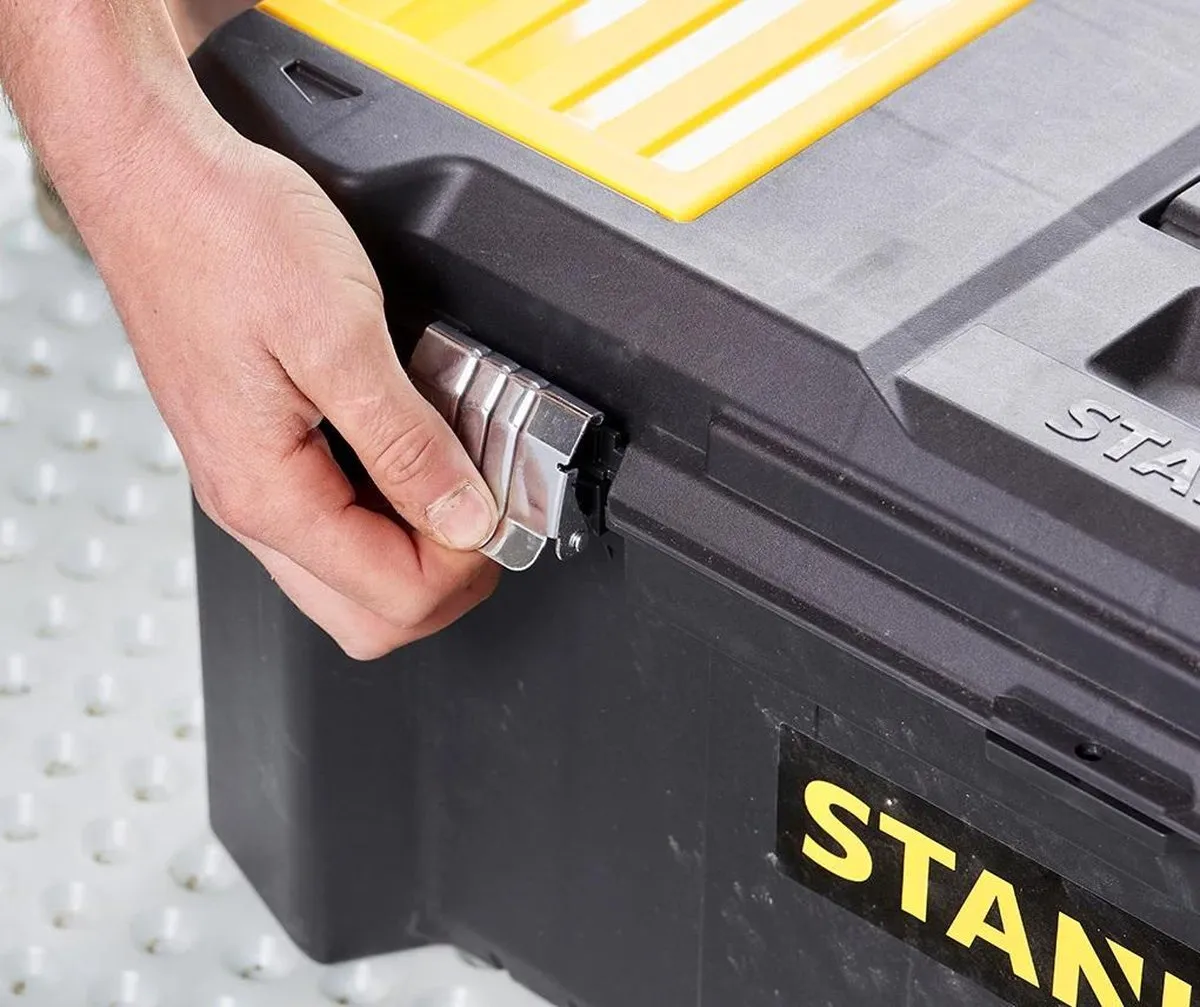 Stanley Essential M Gereedschapkoffer STST82976-1 - 26" - Zwart/Geel