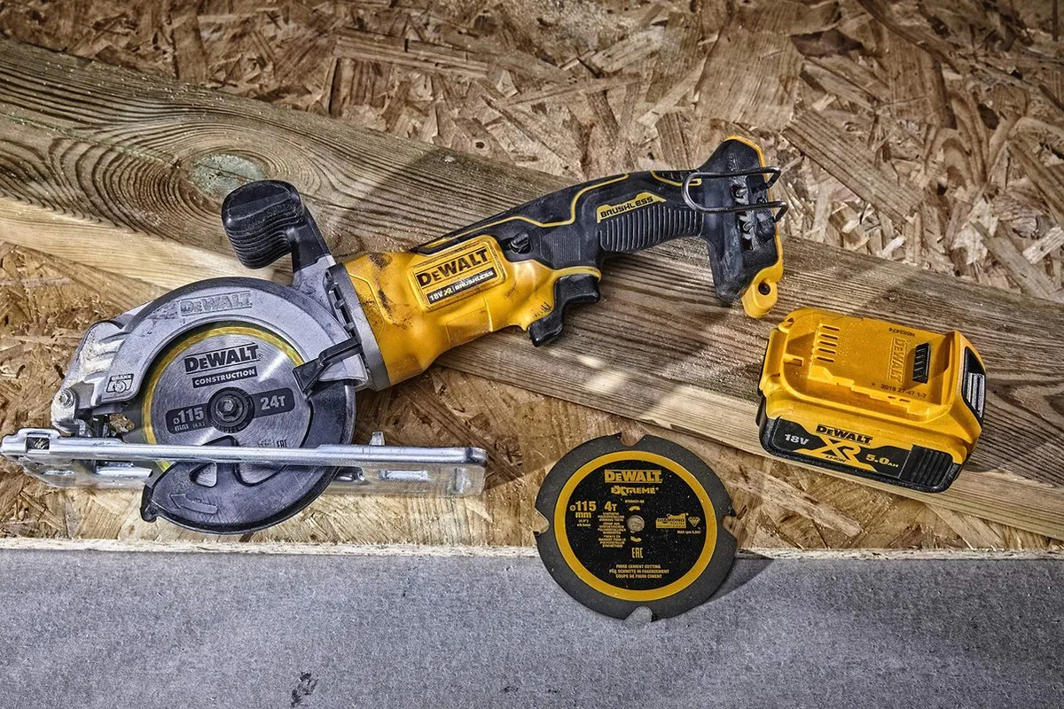 DeWalt DCS571P2 Accu Cirkelzaag 18V - 115mm - 2x 5.0Ah