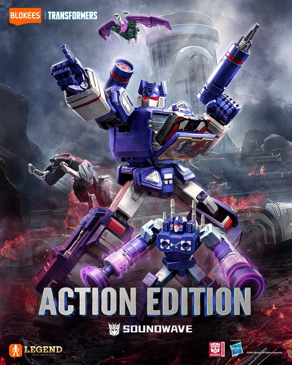 Hasbro Blokees Soundwave Transformers G1 Action Figure - 18cm