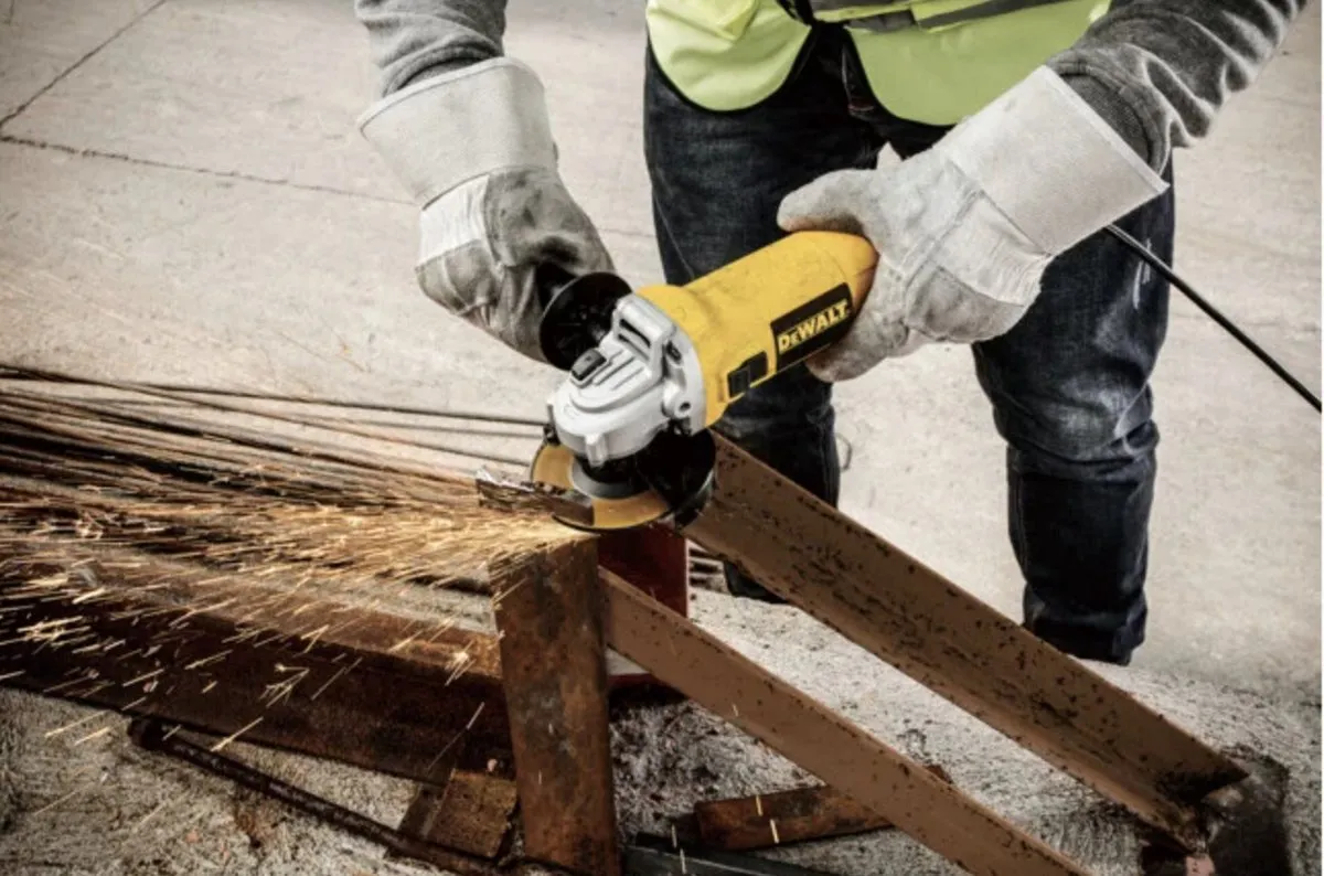 DeWalt DWE4117 Haakse Slijper 950W 125mm