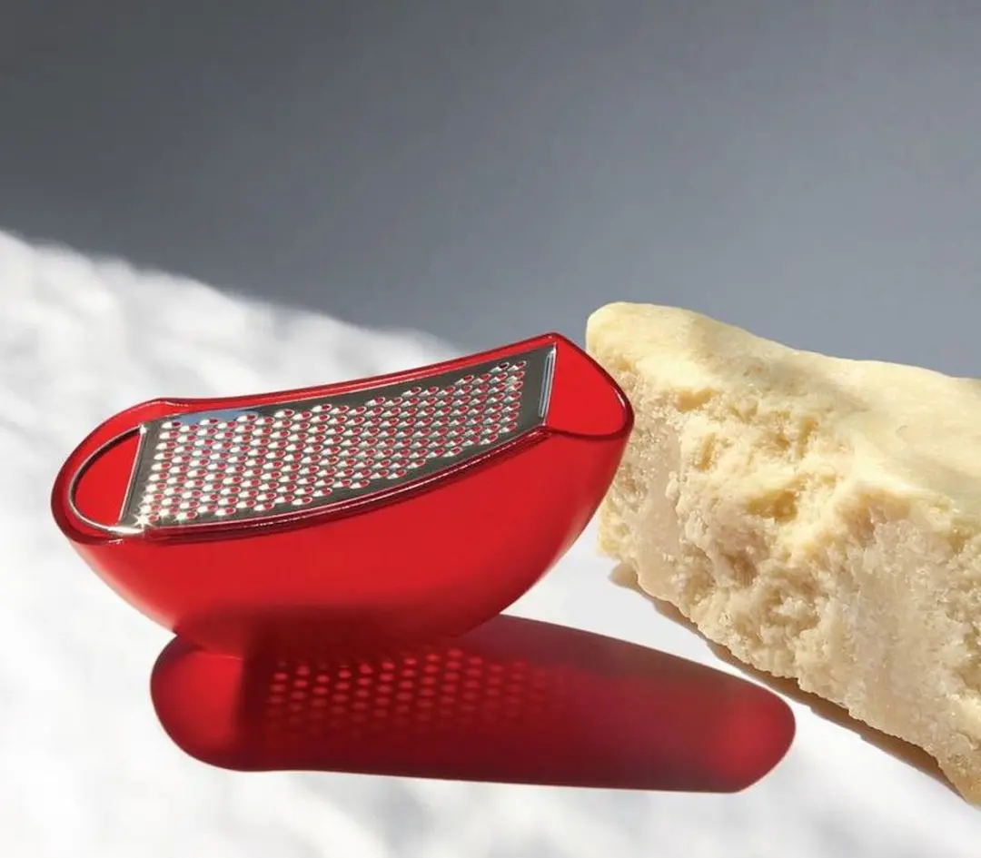 Alessi Parmenide Rasp met opvangbakje - Rood - Alejandro Ruiz - afbeelding 6 van 6