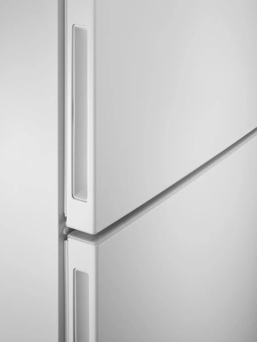 Electrolux LNC7ME32W2 Vrijstaand Koelkast - 330L Wit - afbeelding 6 van 6