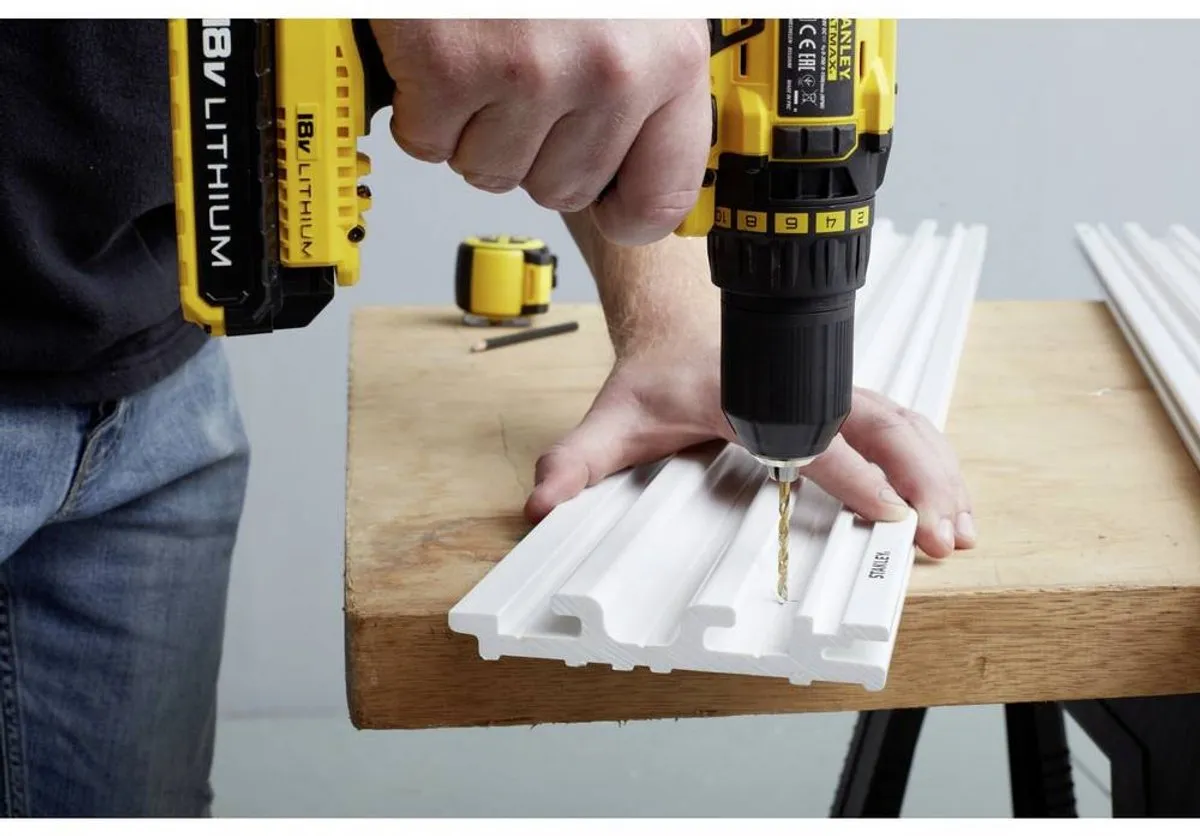 Stanley Track Wall Wandpaneel STST82602-1 - Kleurloos