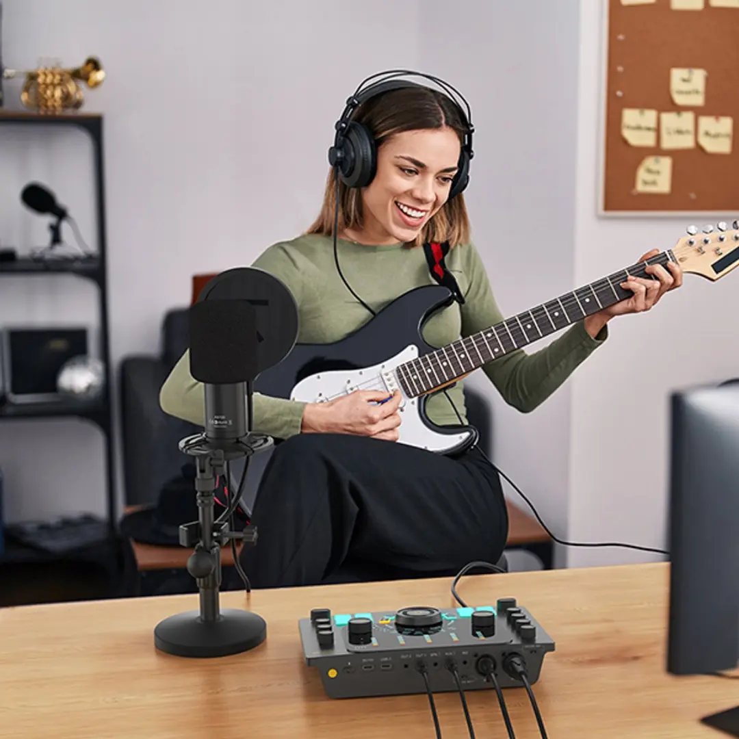 7RYMS 7CasterSE3 Mixer - Podcast/Streaming/Gaming - Zwart
