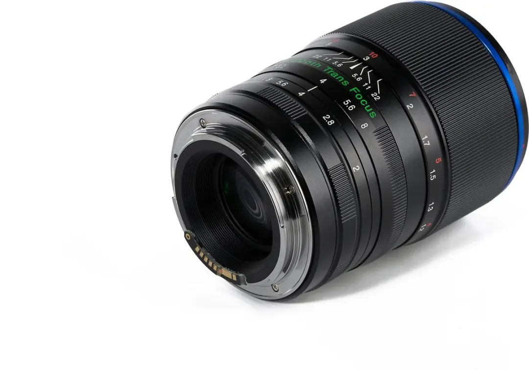 Laowa 105mm f/2.0 STF MILC/SLR - 67mm - Zwart