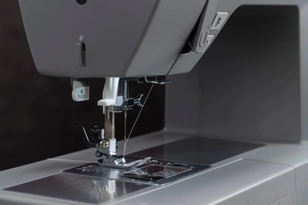 Singer Heavy Duty 6605 Automatische Naaimachine - 99 Steken