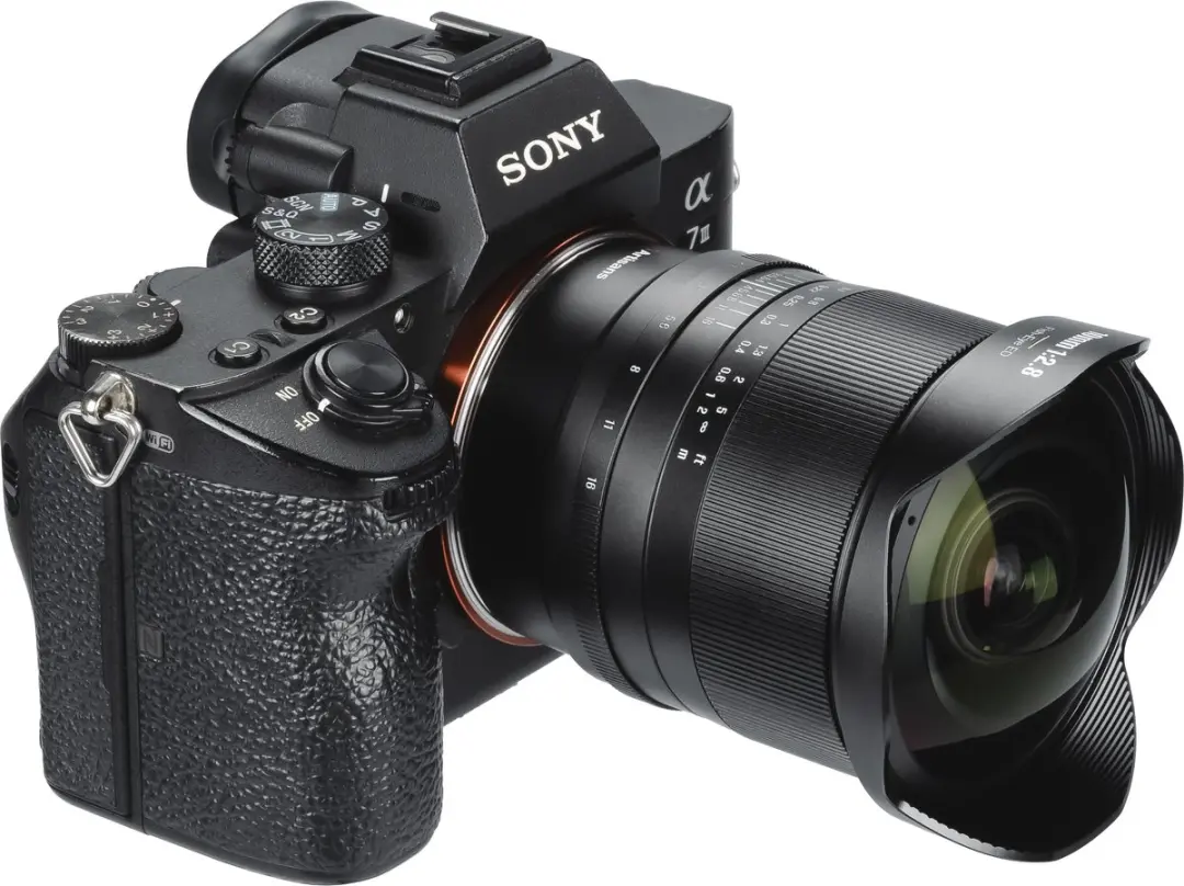 7Artisans 10mm F2.8 MkII Sony FE - 11 Elementen