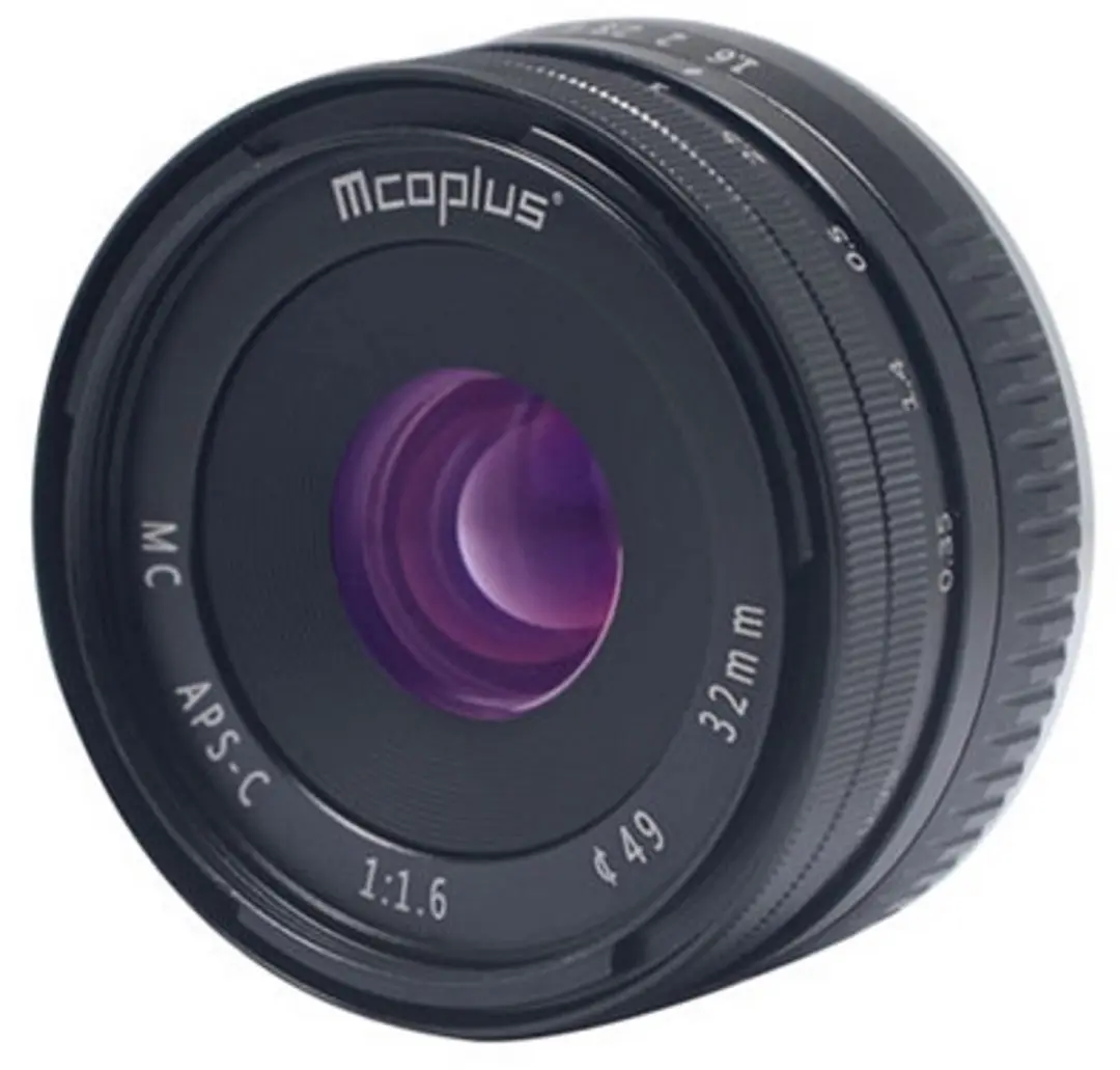 Mcoplus Mco-32mm-f/1.6 Zwart vor Sony E-mount