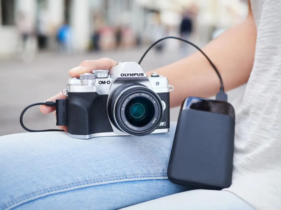 Olympus OM-D E-M10 Mark IV Systeemcamera - Zilver - afbeelding 6 van 6