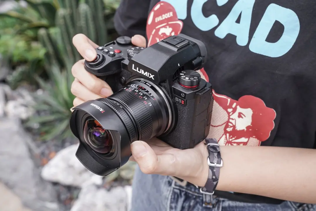 7Artisans 9mm F5.6 L-Mount Landschapslens - 34mm Filter
