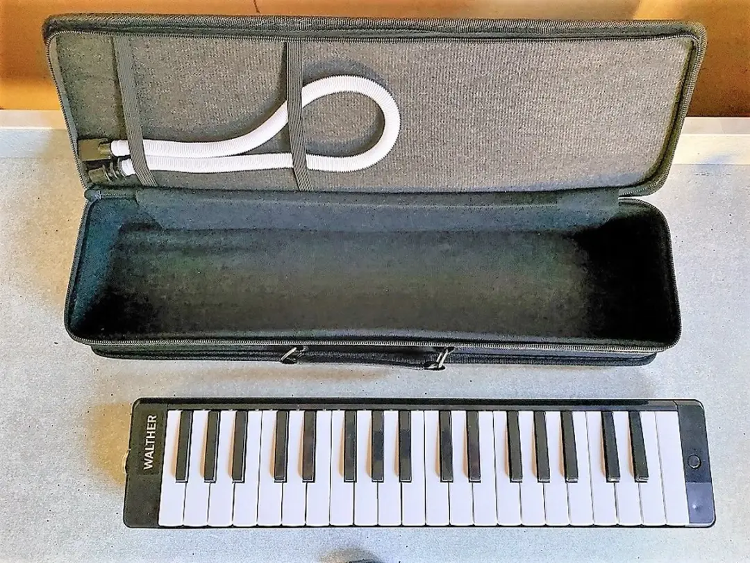 Walther Gewa Melodica 37-toetsen - Zwart