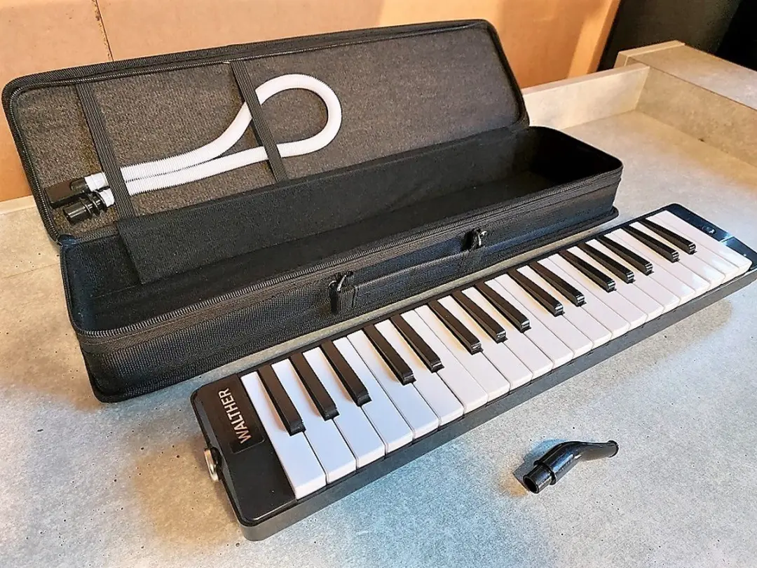 Walther Gewa Melodica 37-toetsen - Zwart