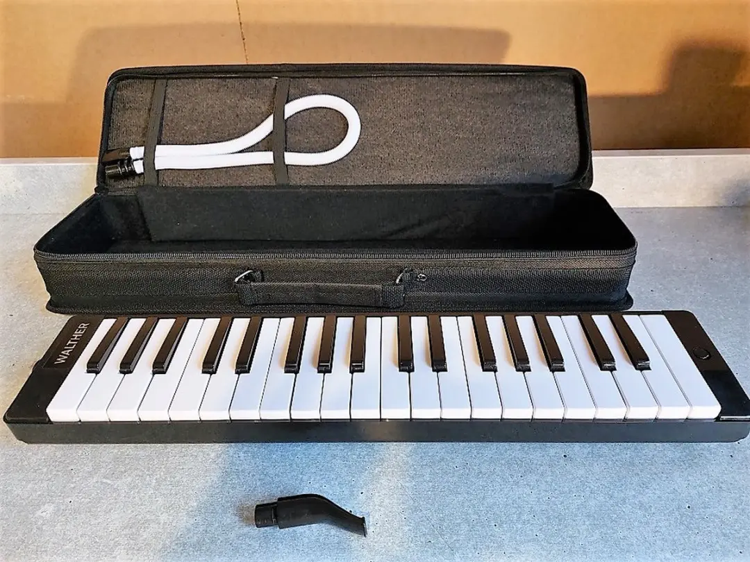 Walther Gewa Melodica 37-toetsen - Zwart