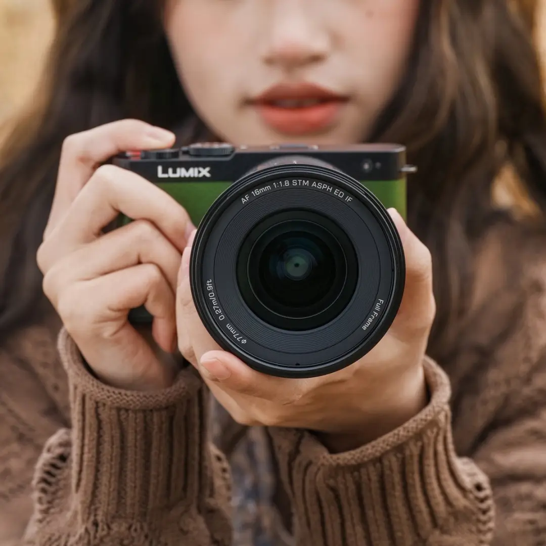 Viltrox AF 16mm F1.8 L Mount - 77mm Filter