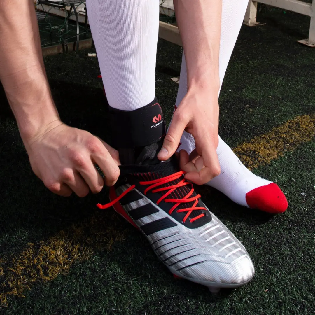 McDavid Enkelbrace - Wit S