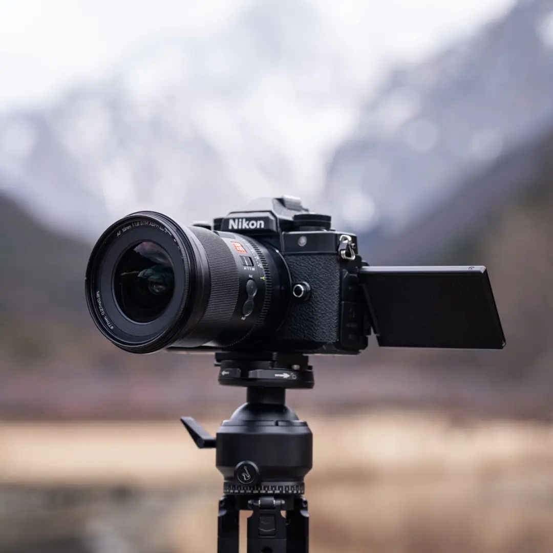 Viltrox 16mm F1.8 Nikon Z-Mount - 77mm