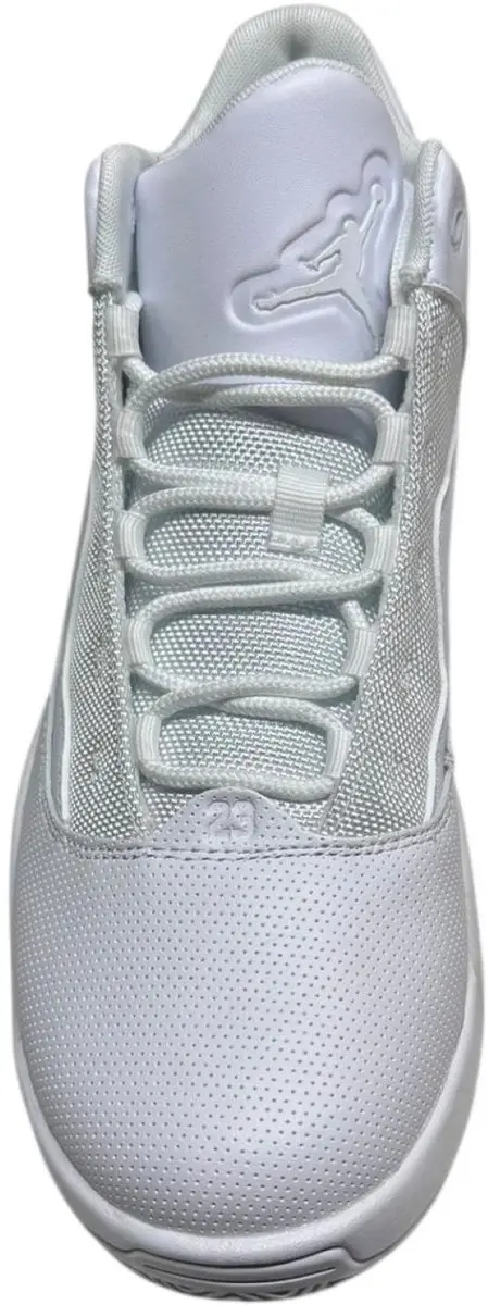 Jordan Max Aura 2 Sportschoenen 46 - Wit