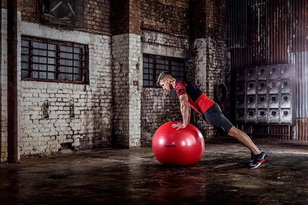 Reebok Gymbal 65cm - Rood