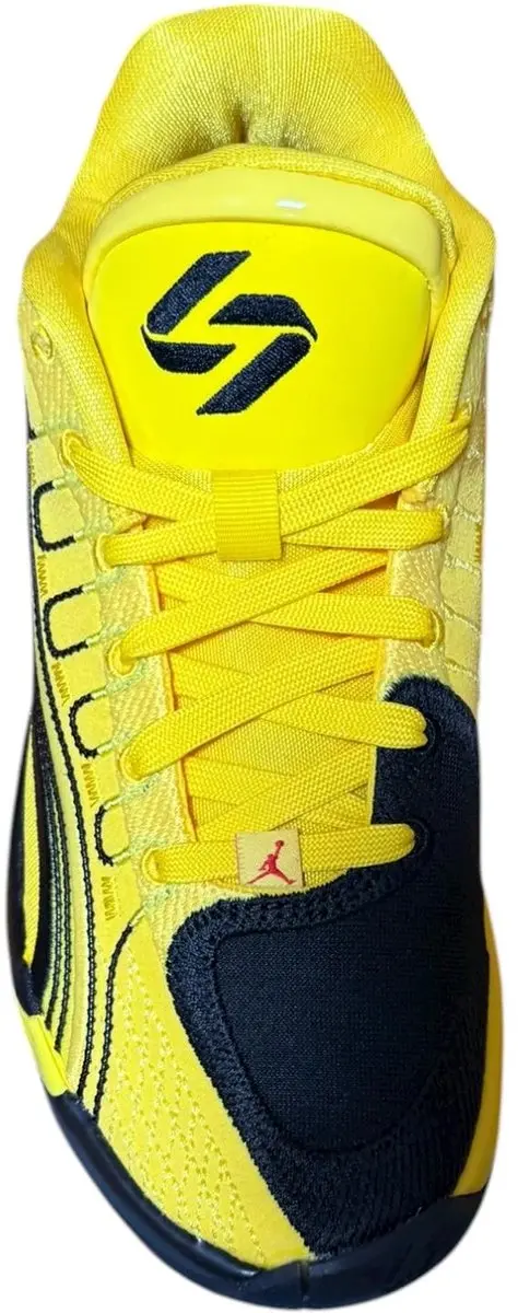 Jordan Luka 4 Q54 Basketbalschoenen - 38.5 - Geel/Zwart