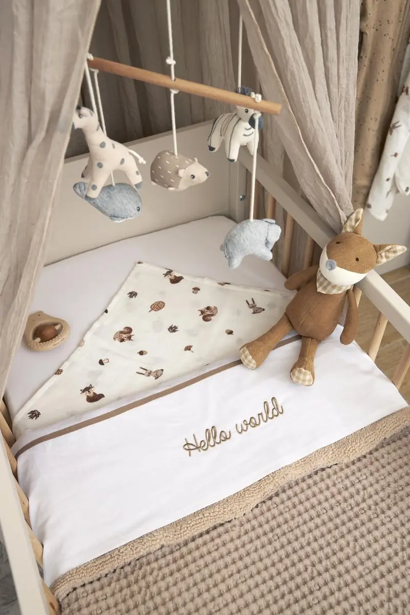 Meyco Baby Hello World Ledikantlaken Taupe 100x150cm - 0.3 TOG