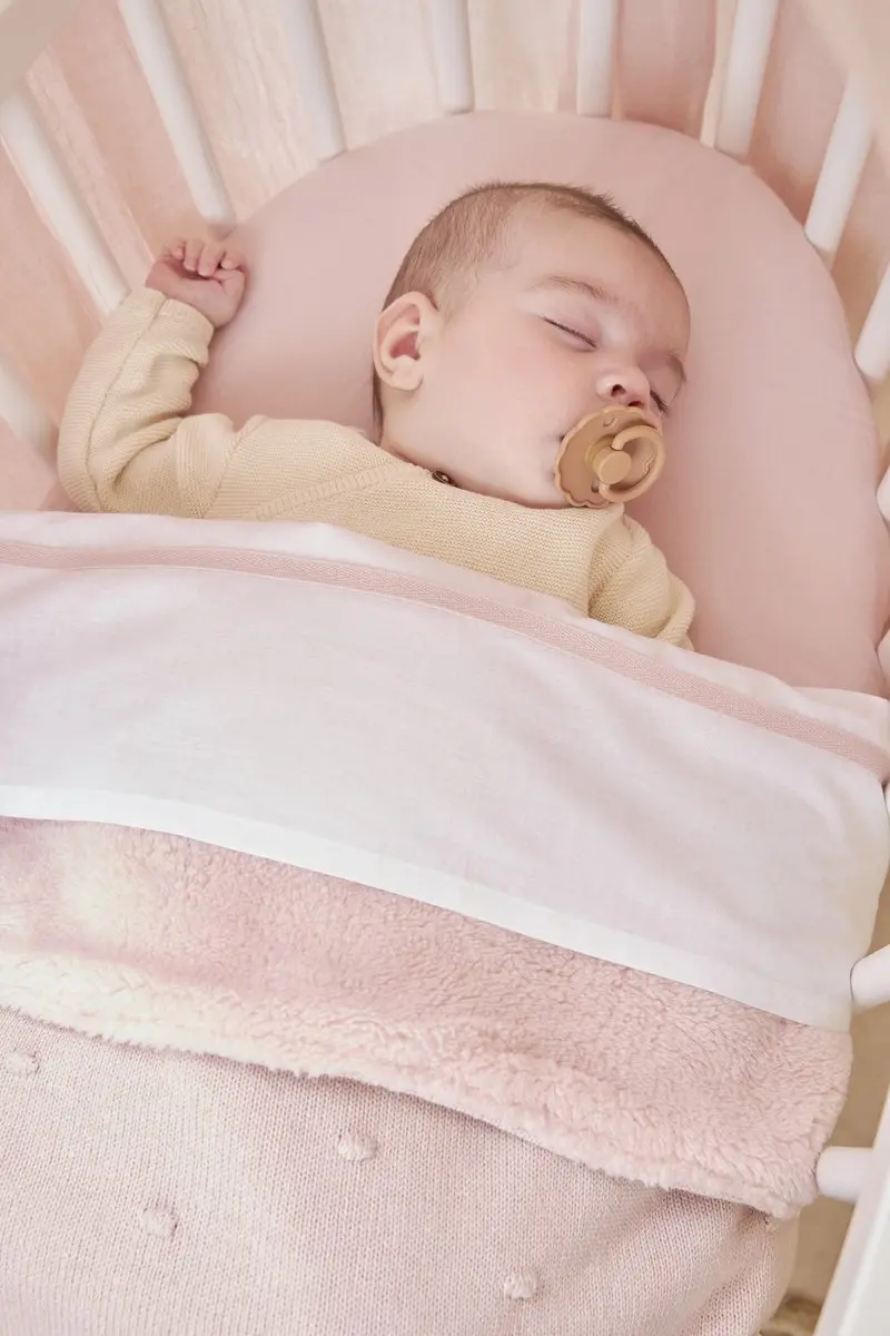 Meyco Baby Mini Knots Wiegdeken 75x100cm - Soft Pink - 2.0 TOG