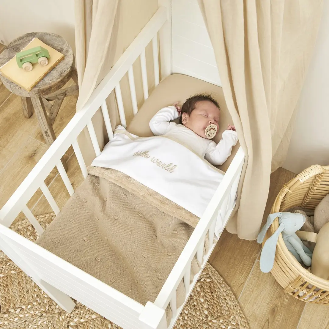 Meyco Baby Mini Knots Wiegdeken Sand 75x100cm - 2.0 TOG - afbeelding 6 van 6