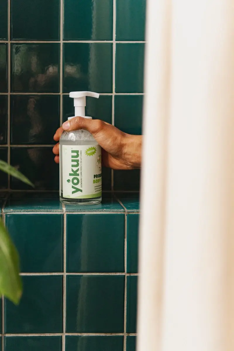 Yokuu Probiotische Body Soap Matcha - 375ml - 3 Stuks - afbeelding 6 van 6