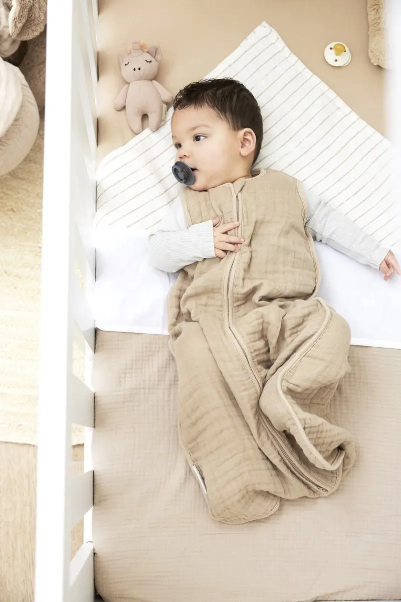 Meyco Baby Uni Zomerslaapzak Sand 60cm - 0.5 TOG