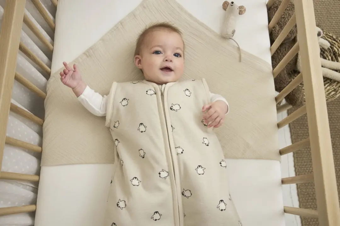 Meyco Baby Penguin Slaapzak 110cm - 2.5 TOG - Soft Sand