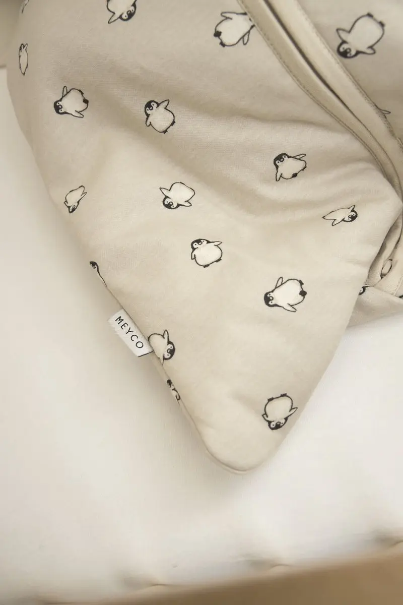 Meyco Baby Penguin Slaapzak 110cm - 2.5 TOG - Soft Sand