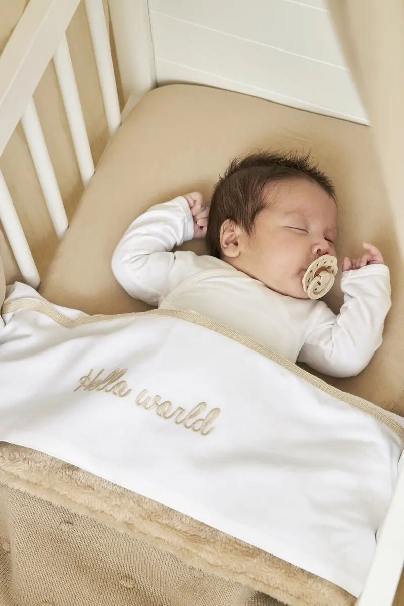 Meyco Baby Hello World Ledikantlaken 100x150cm - Sand