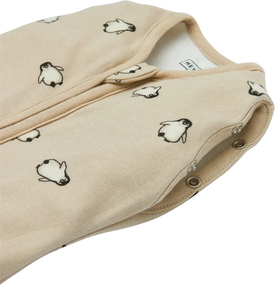 Meyco Baby Penguin Cocoon Inbakerslaapzak Soft Sand - 4-8 maanden