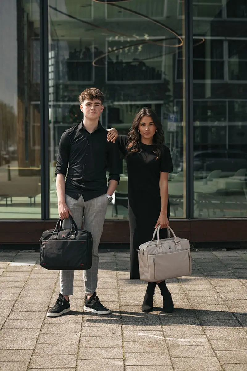 Enrico Benetti Cornell Laptoptas 17" - 7 Vakken - Champagne