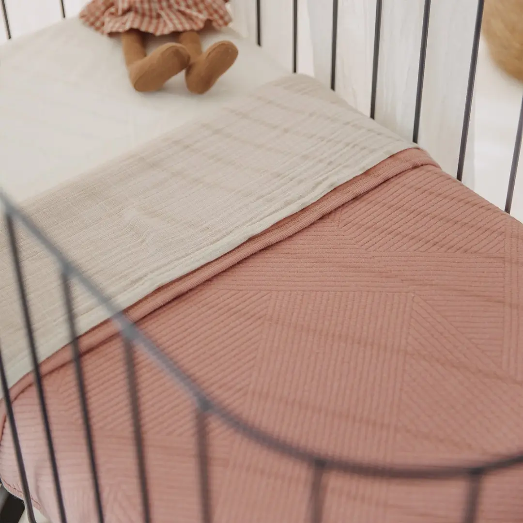Meyco Baby Jacquard Deken Rose 100x150cm - 0.5 TOG