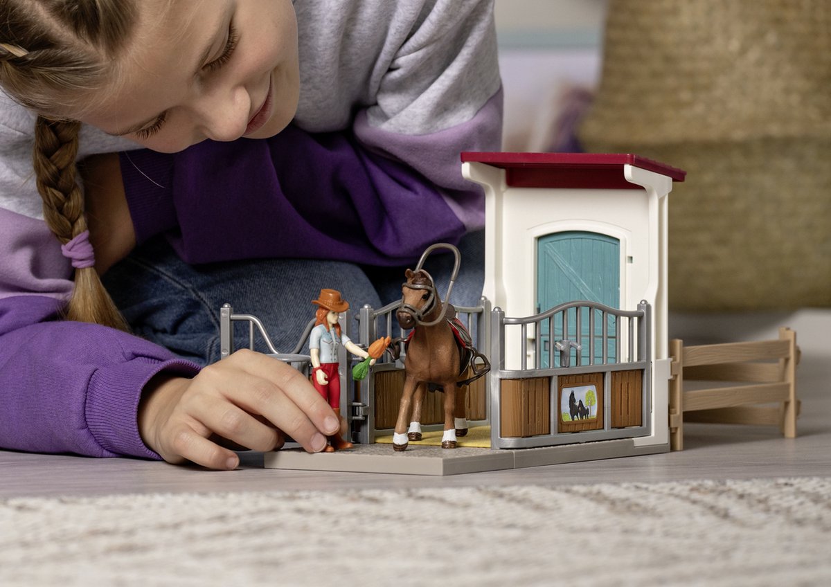Schleich HORSE CLUB paardenbox speelset met Hannah en Cayenne - speelgoed.