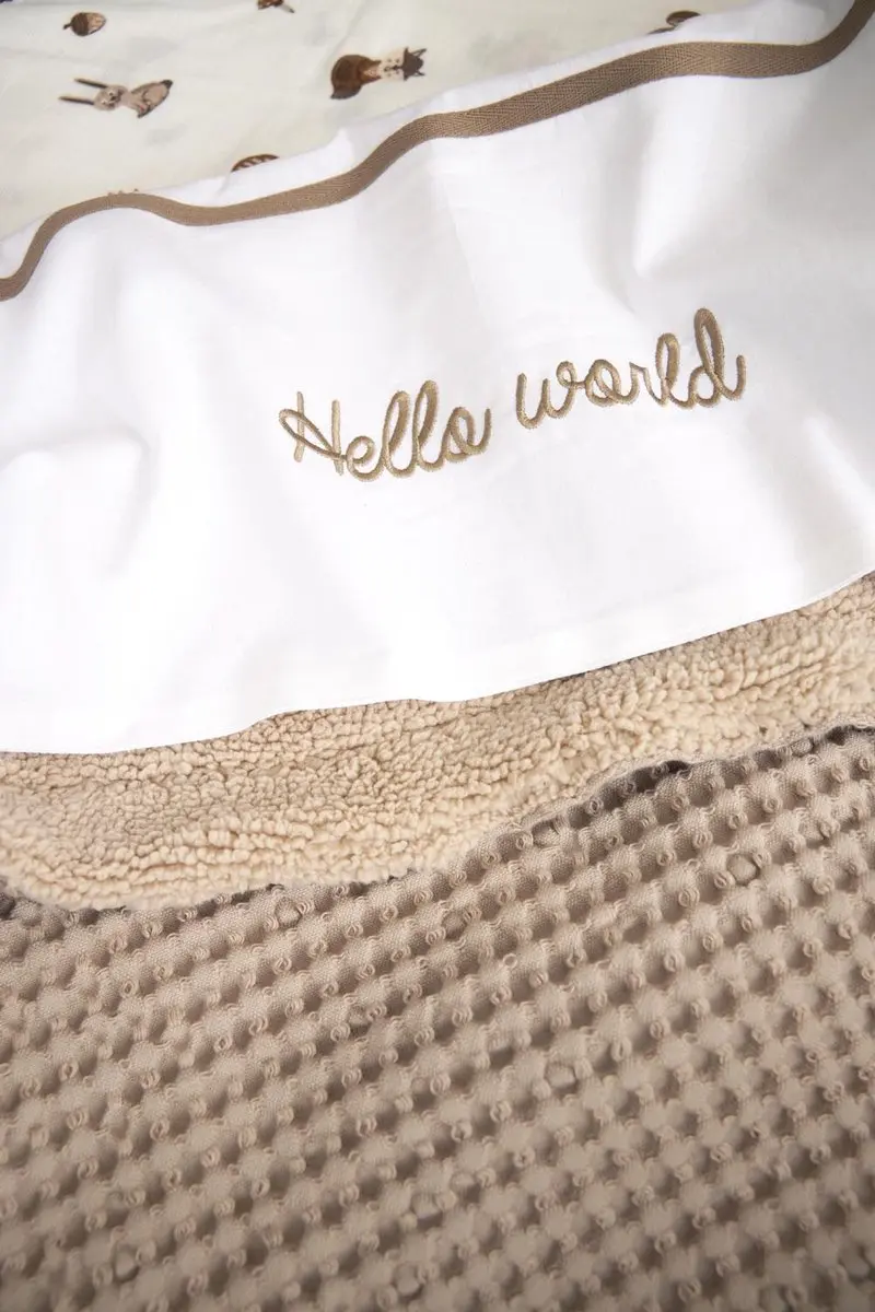 Meyco Baby Hello World Wiegaken 75x100cm - Taupe