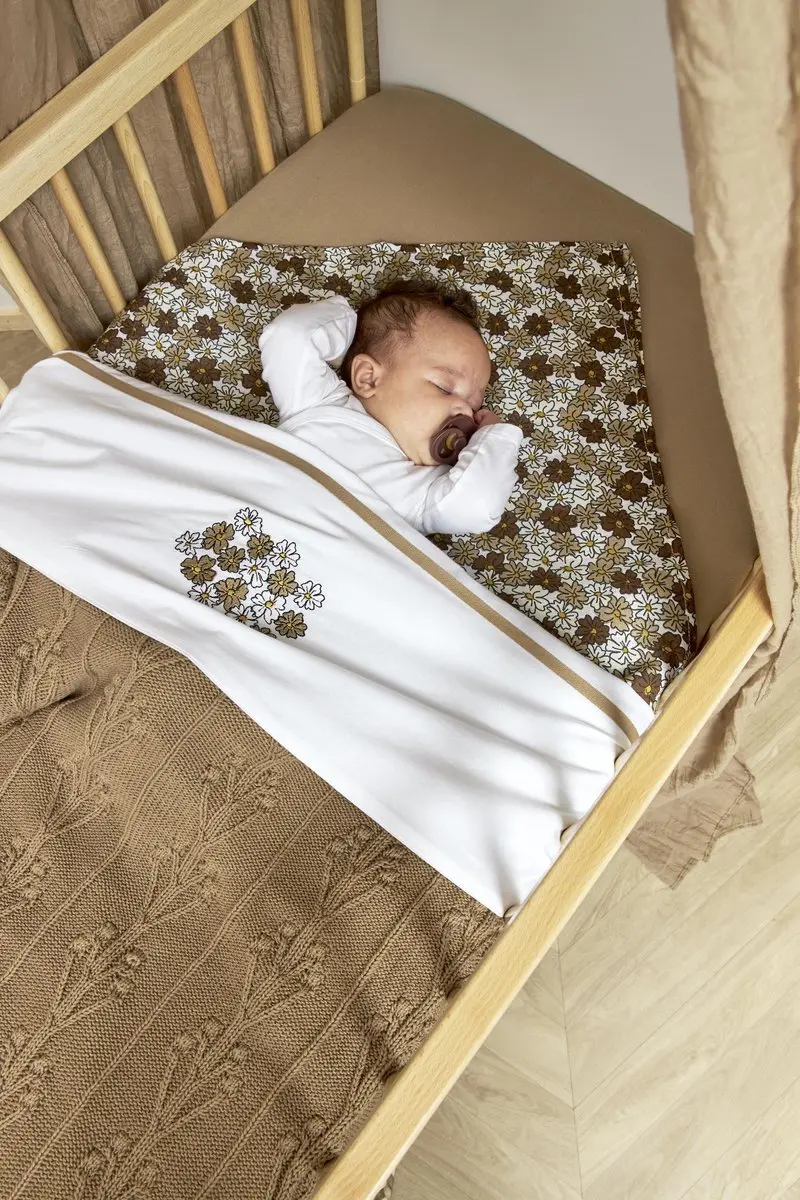 Meyco Baby Romantic Flower Ledikantdeken 100x150cm - Taupe
