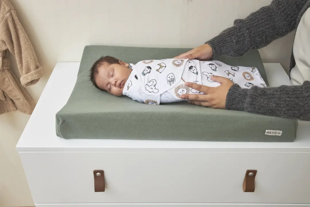 Meyco Baby SwaddleMeyco Inbakerdoek Animal Multicolor 0-3 maanden 1.0 TOG