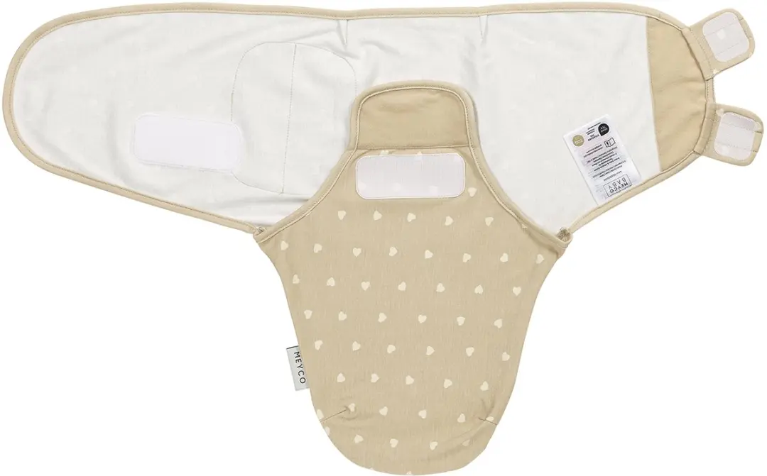 Meyco Baby Sweet Heart SwaddleMeyco Inbakerdoek 1.0 TOG - Sand