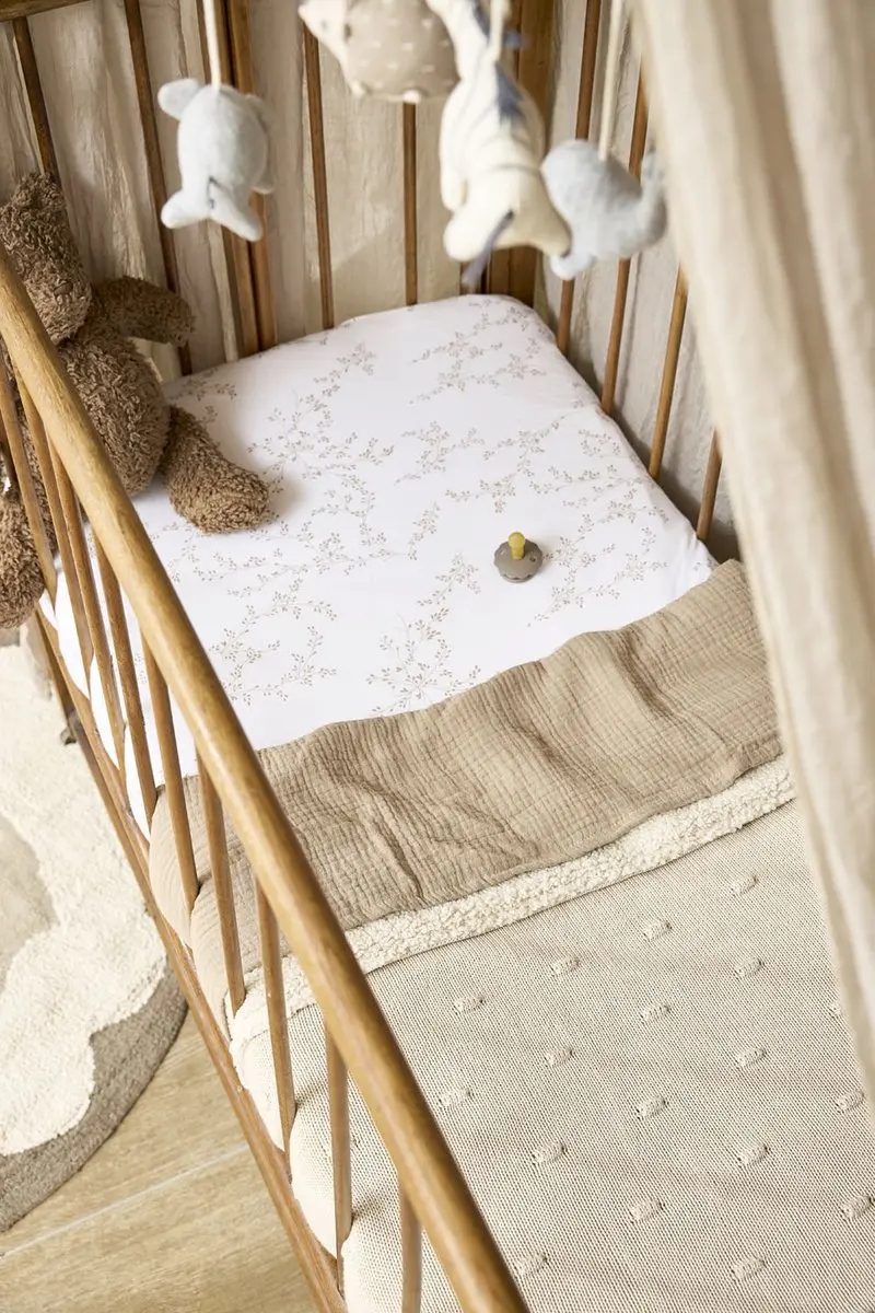 Meyco Baby Knots Wiegdeken Soft Sand 75x100cm - 2.0 TOG