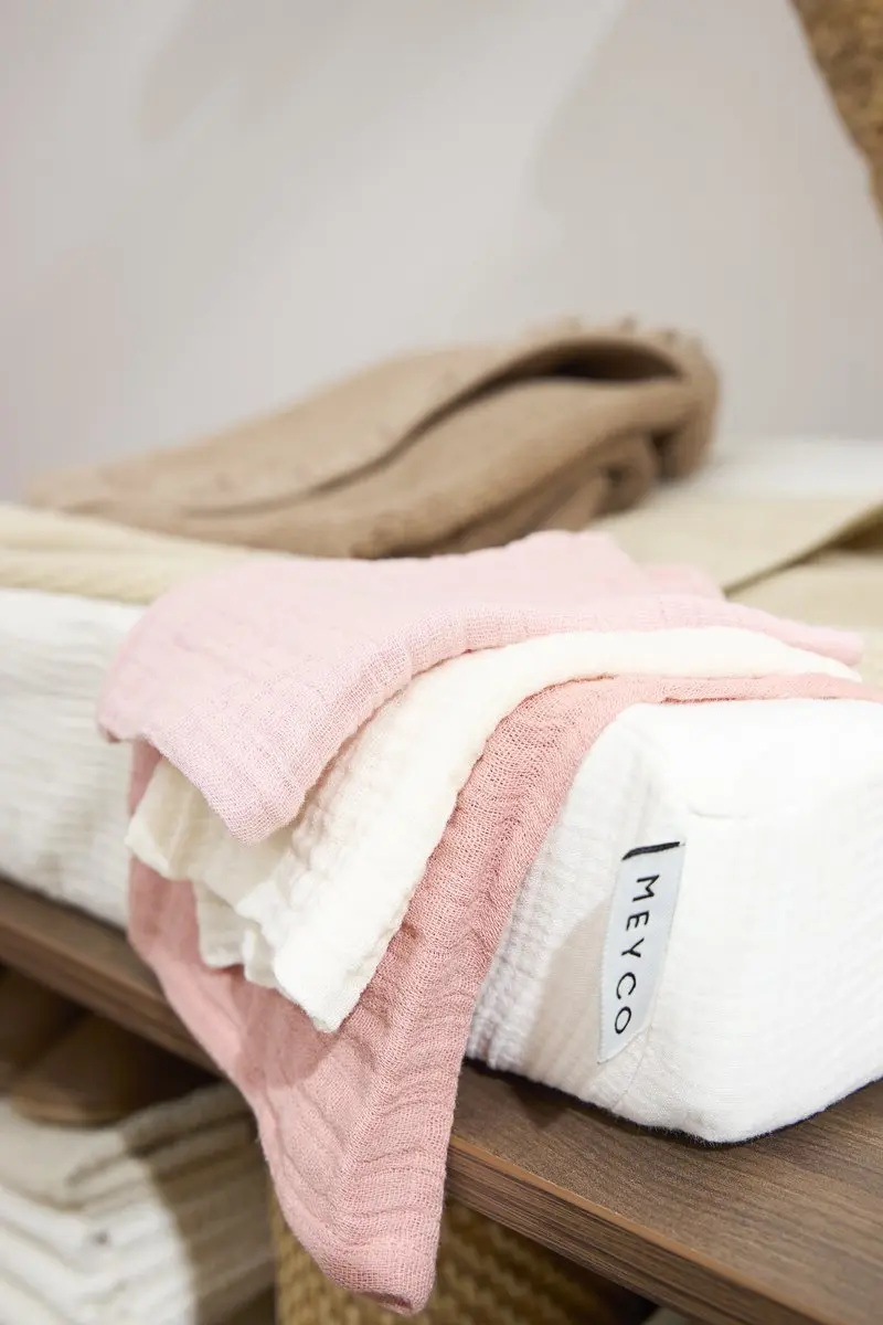 Meyco Baby Uni Hydrofiele Doeken 3 Stuks - 70x70cm - Soft Rose/Rose/Natural