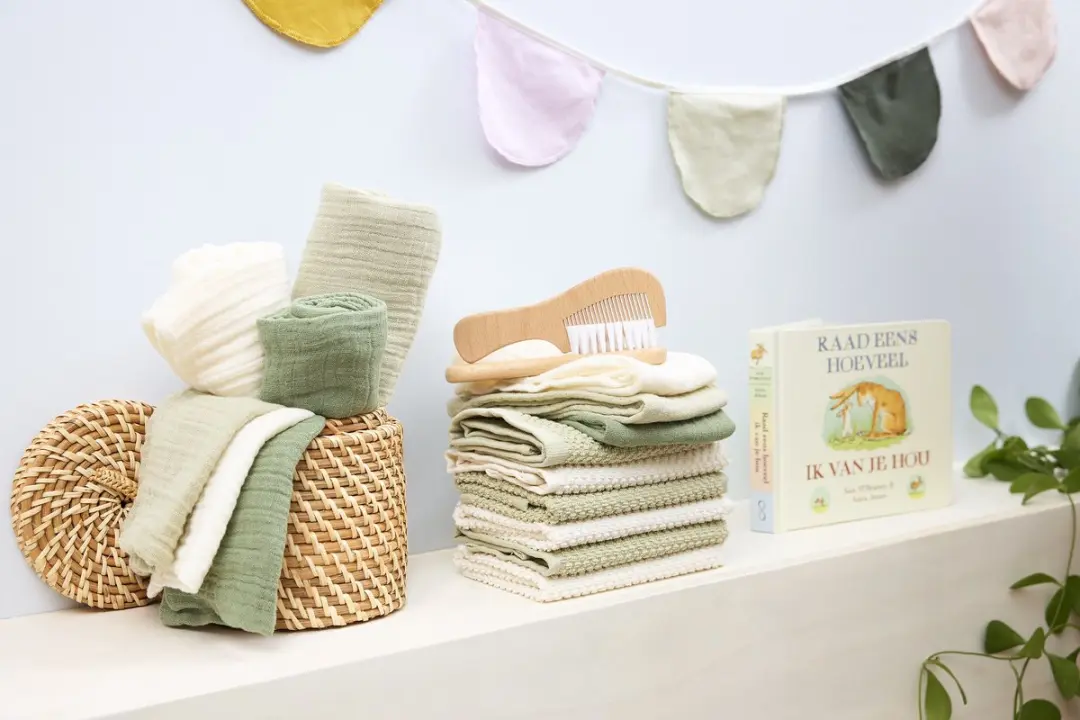 Meyco Baby Uni Swaddle 2-pack - 120x120cm - Natural/Soft Olive