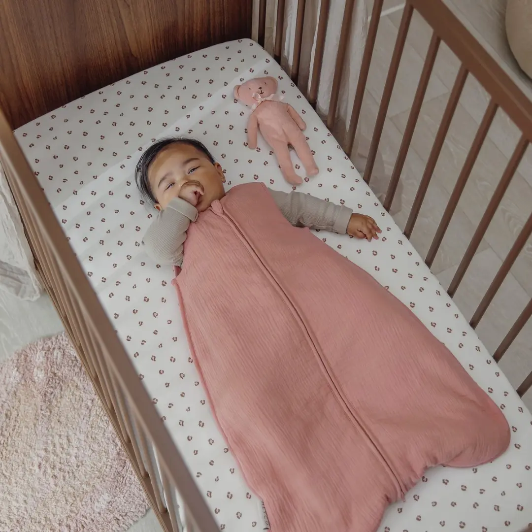 Meyco Baby Mini Panther Hoeslaken Co-sleeper - 50x90cm - Soft Pink